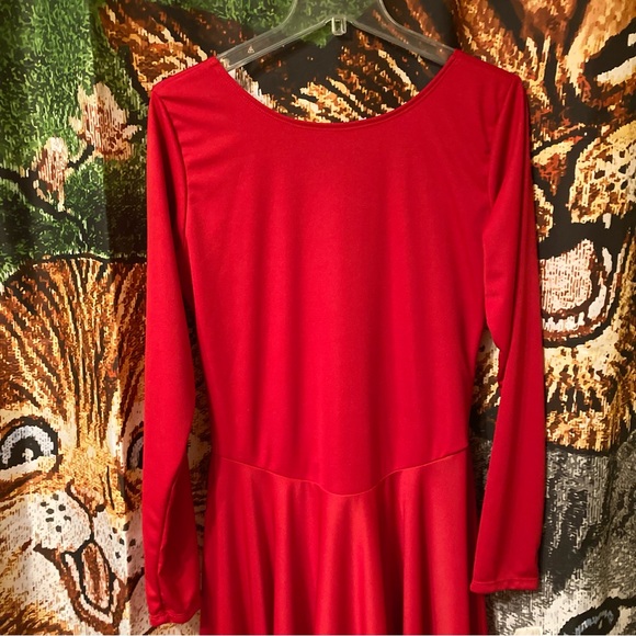 3/$15!! NWT *with spot* Red dance praise dress - Picture 10 of 10